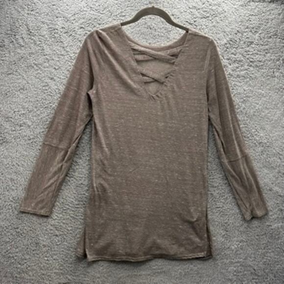 prAna Women's Medium Lightweight Activewear Shirt Cutout in Back Comfort Active - Picture 8 of 10